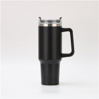 Prispôsobenie Rovnaký štýl s klasickým hrnčekom na kávu Stanly Straw Cup 20 oz 30 oz Iceflow Flip